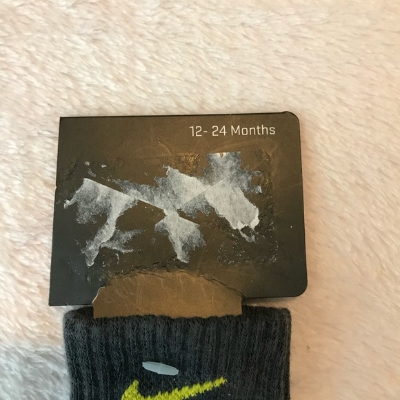 New Infant Baby NIKE Lightweight Ankle Socks 12-24 Months One Pair New - Picture 7 of 7